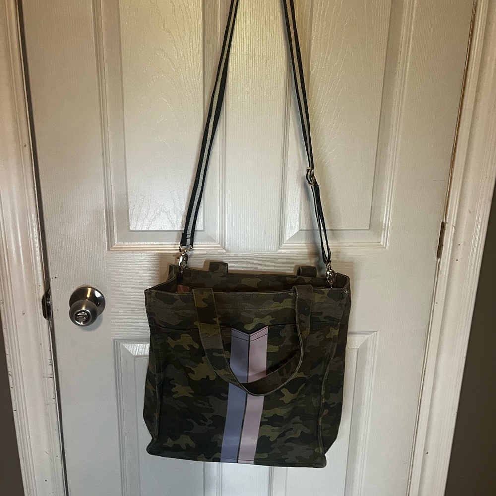 Stella and dot purse